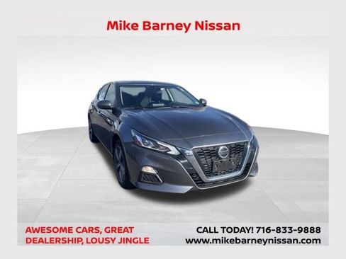 Used 2021 Nissan Altima 2.5 SV w/ SV Premium Package image 1