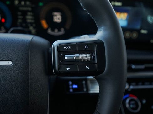 New 2025 Hyundai Santa Fe SEL image 22