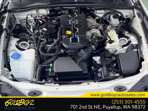 Used 2017 FIAT 124 Spider Classica RWD image 10