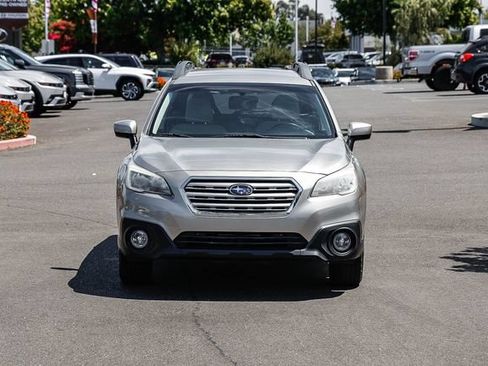 Used 2016 Subaru Outback 2.5i Premium AWD/4WD image 7