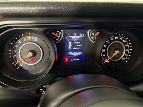 Used 2024 Jeep Gladiator Sport AWD/4WD image 22