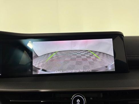 Certified 2025 Nissan Murano SV FWD image 25