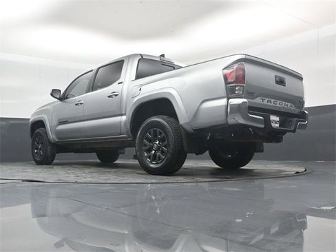 Used 2022 Toyota Tacoma SR5 image 41