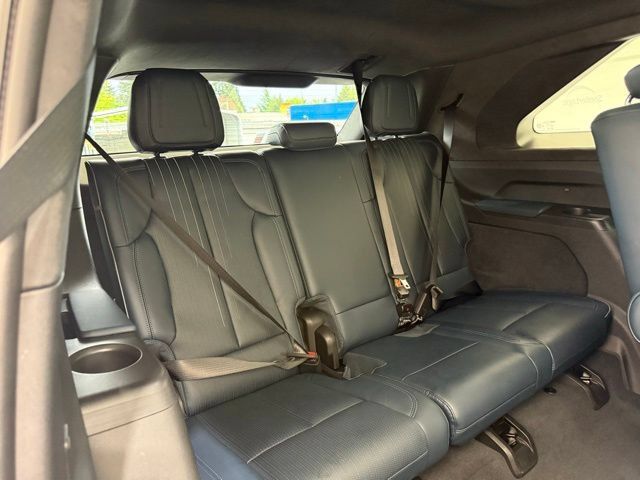 Used 2025 Cadillac Escalade IQ Luxury 2 w/ LPO, Premium Carpet Package AWD/4WD image 26