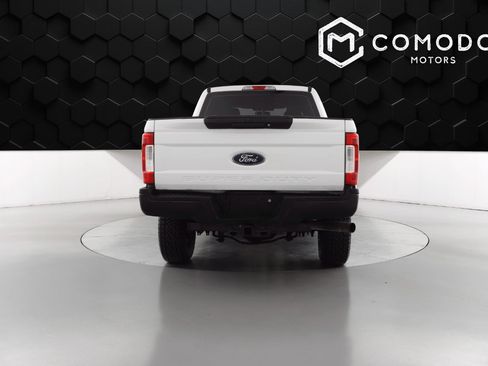 Used 2019 Ford F250 XL image 4