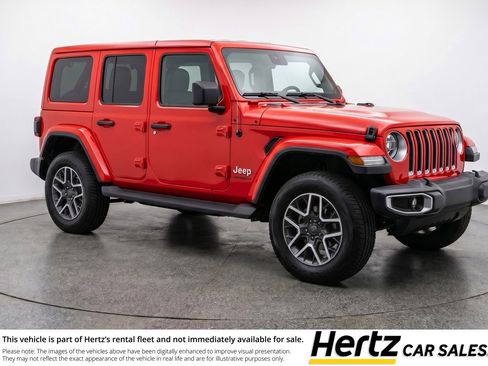 Used 2025 Jeep Wrangler Unlimited Sahara AWD/4WD image 1