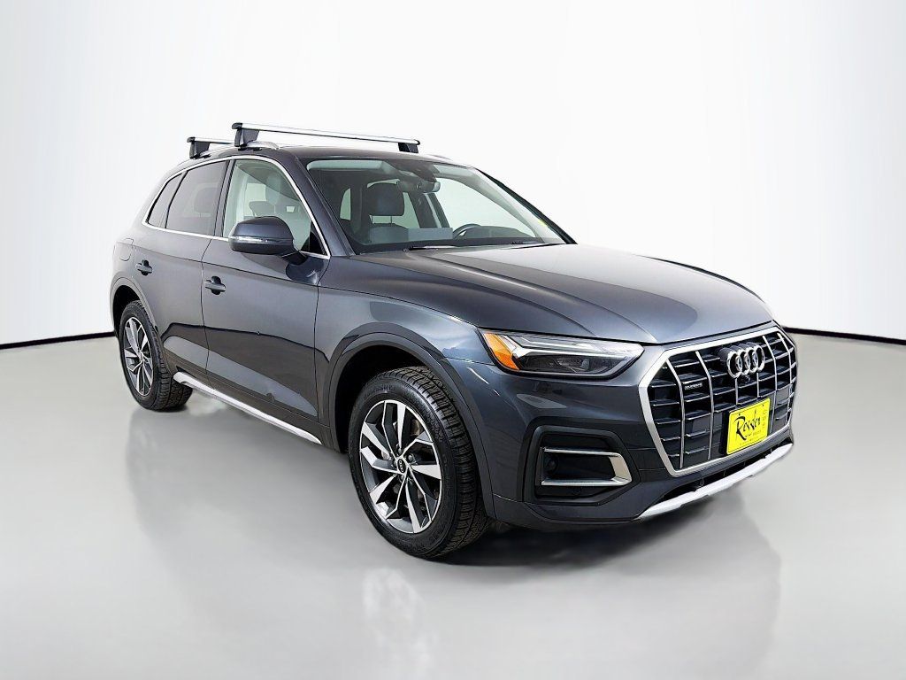 Used 2021 Audi Q5 2.0T Premium Plus w/ Premium Plus Package AWD/4WD image 4