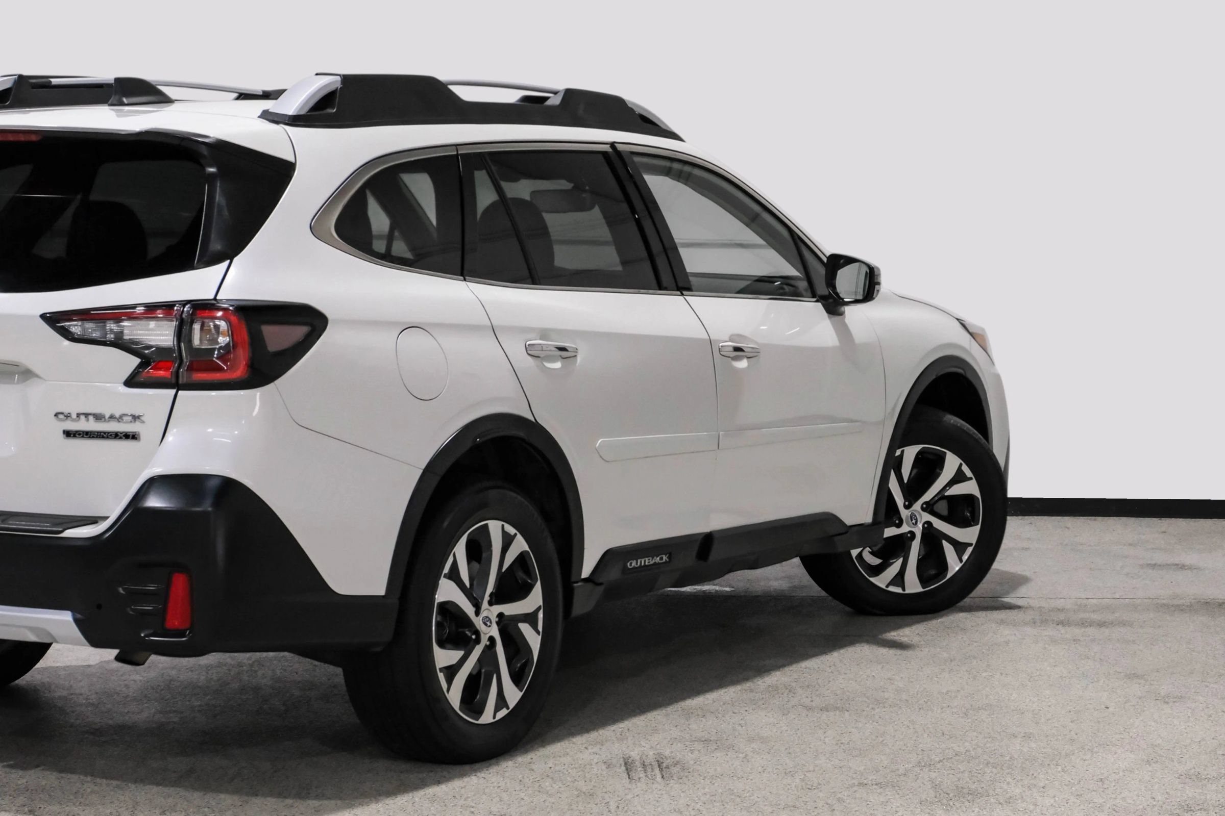 Used 2021 Subaru Outback Touring XT AWD/4WD image 17