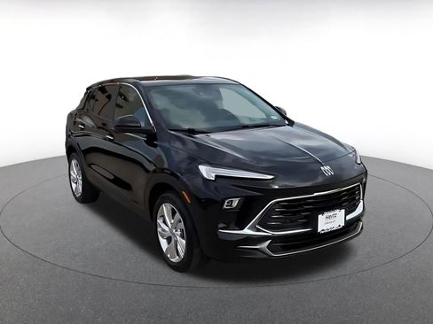 Used 2025 Buick Encore GX Preferred image 3