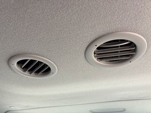 Used 2023 Ford Transit 350 XLT image 20