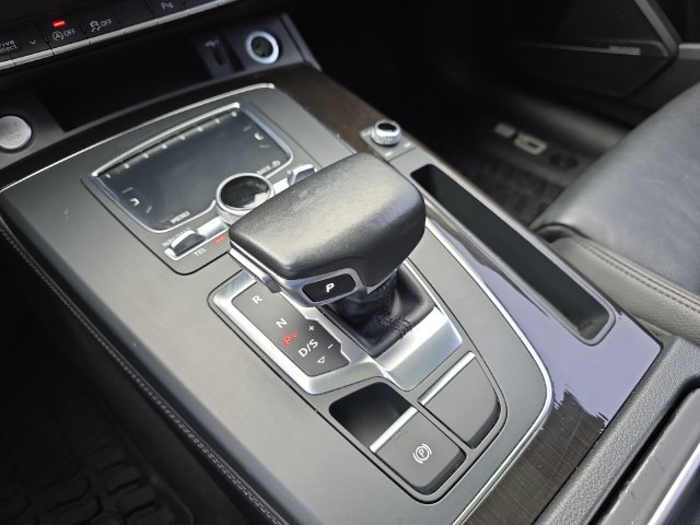 Used 2018 Audi Q5 Prestige w/ Prestige Package AWD/4WD image 31