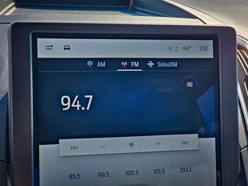 Used 2021 Ford Edge Titanium w/ Class II Trailer Tow Package image 23