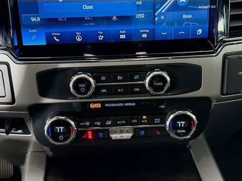 Used 2022 Ford F350 Lariat w/ Lariat Value Package AWD/4WD image 16