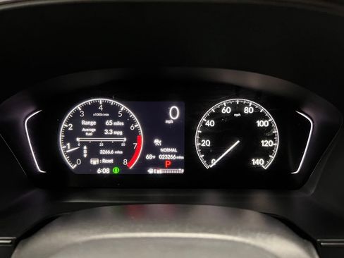 Used 2025 Honda Pilot TrailSport image 12
