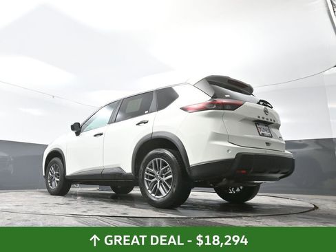 Used 2024 Nissan Rogue S image 55