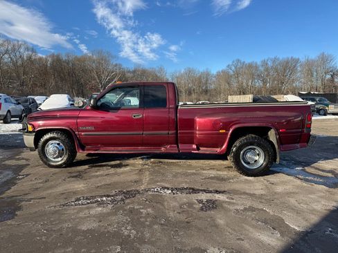 Used 2000 Dodge Ram 3500 Truck 2WD Quad Cab image 2