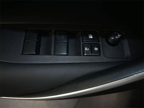 Used 2024 Toyota Corolla SE image 11