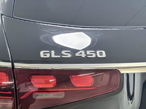 Used 2024 Mercedes-Benz GLS 450 4MATIC image 27