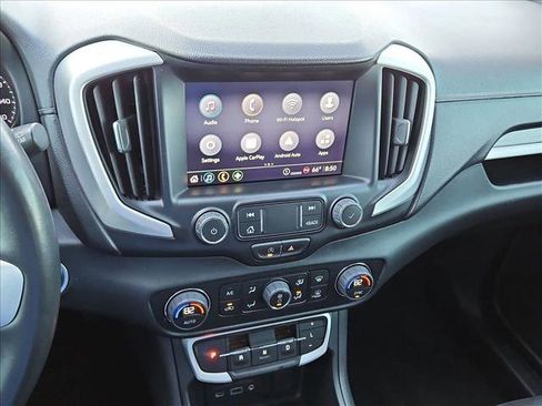 Used 2023 GMC Terrain SLT FWD image 15