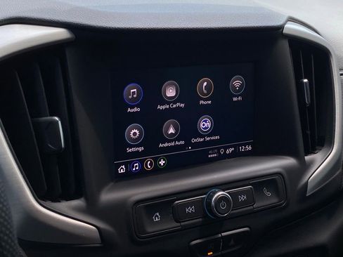 Used 2022 GMC Terrain SLE w/ Elevation Edition image 14