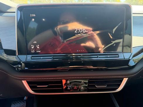 New 2026 Volkswagen Atlas Cross Sport SE AWD/4WD image 20