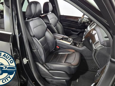 Used 2015 Mercedes-Benz ML 350 4MATIC image 34