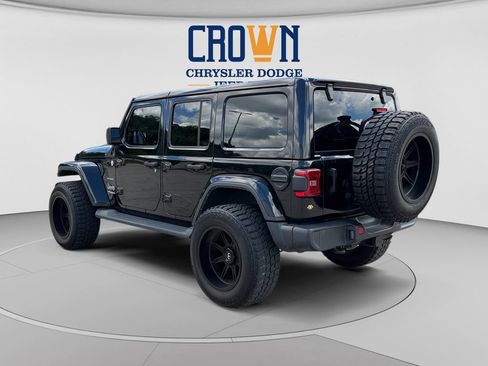 Used 2021 Jeep Wrangler Unlimited Sahara w/ LED Lighting Group AWD/4WD image 5