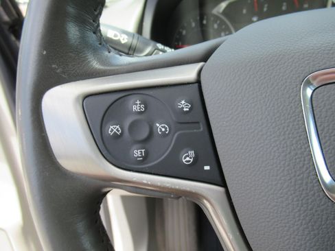Used 2020 GMC Terrain Denali w/ Denali Premium Package FWD image 23