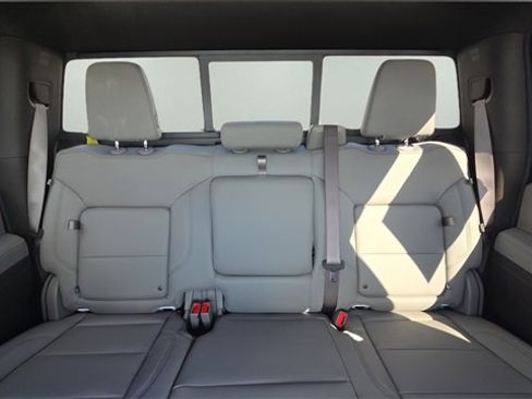 New 2026 GMC Sierra 2500 SLT w/ SLT Premium Package image 13