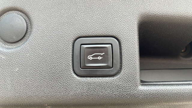 Used 2018 Chevrolet Equinox LT AWD/4WD image 31