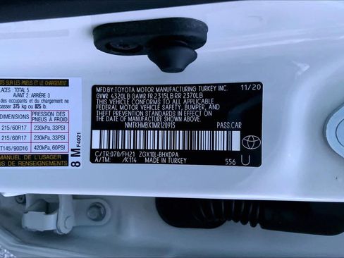 Used 2021 Toyota C-HR LE image 30