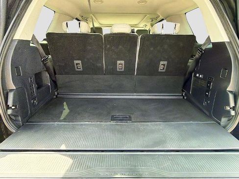 Certified 2025 Ford Expedition Active AWD/4WD image 28