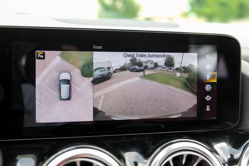 Used 2022 Mercedes-Benz GLA 45 AMG 4MATIC w/ Parking Assistance Package image 21