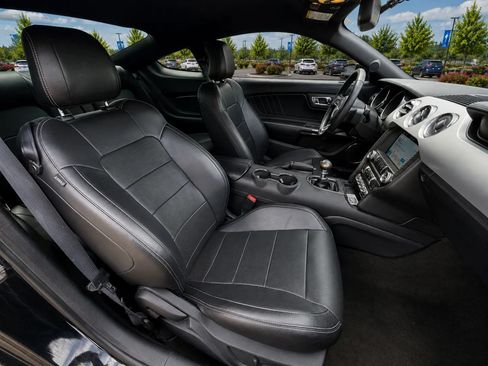 Used 2016 Ford Mustang GT Premium w/ Black Accent Package RWD image 15