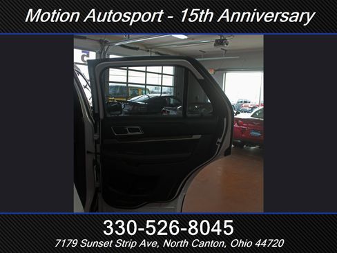 Used 2018 Ford Explorer Platinum image 40