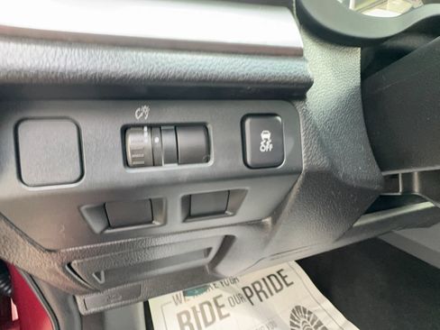 Used 2014 Subaru Impreza 2.0i Premium AWD/4WD image 10