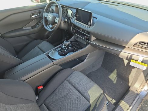 New 2026 Nissan Rogue SV w/ Cold Weather Package FWD image 10