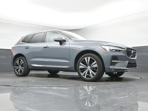 Used 2023 Volvo XC60 B5 Plus w/ Climate Package AWD/4WD image 10