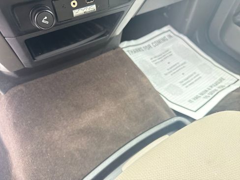 Used 2010 Ford F150 XLT image 27