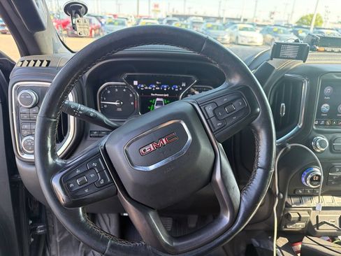 Used 2020 GMC Sierra 2500 AT4 w/ Technology Package AWD/4WD image 13