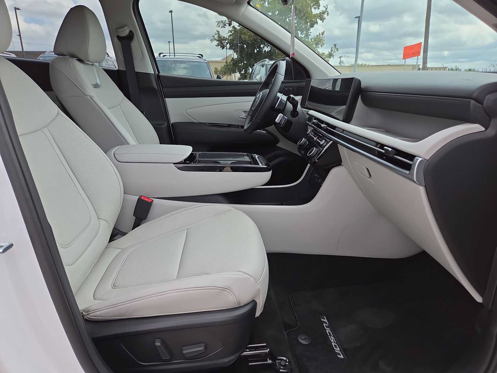 New 2026 Hyundai Tucson Limited AWD/4WD image 29