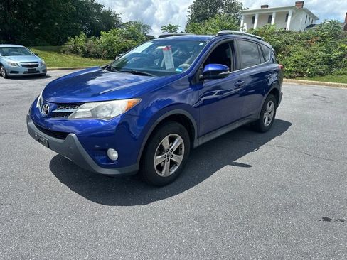 Used 2015 Toyota RAV4 XLE AWD/4WD image 3