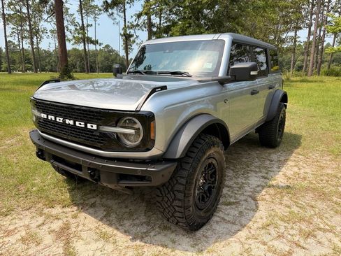 Used 2022 Ford Bronco Wildtrak AWD/4WD image 1