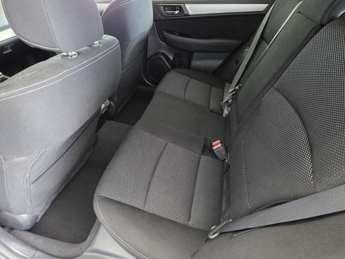 Used 2018 Subaru Outback 2.5i Premium AWD/4WD image 11