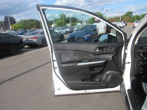 Used 2016 Honda CR-V Touring image 11