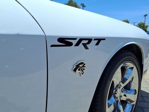 Used 2014 Dodge Challenger R/T RWD image 7
