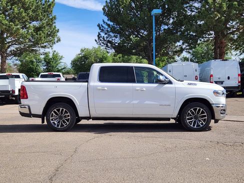 Used 2025 RAM 1500 Limited AWD/4WD image 2