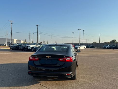Used 2025 Chevrolet Malibu LT FWD image 22