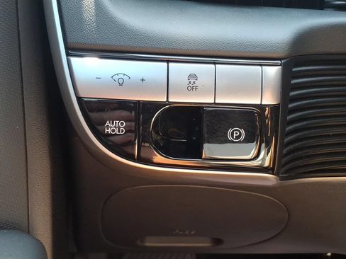 Certified 2023 Hyundai Ioniq 5 SE AWD/4WD image 18