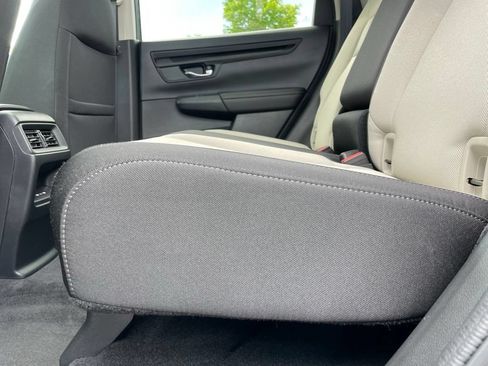 Certified 2025 Honda CR-V EX image 39
